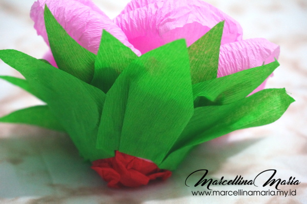 DIY rose egg, step by step how to make rose egg. Easy to make and will become a beautiful centerpiece.