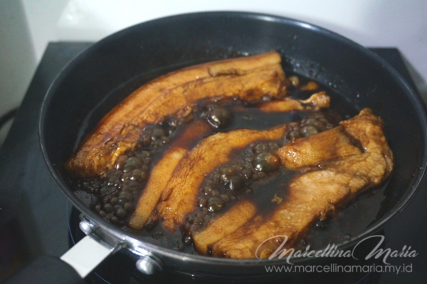 Pork belly stewed in soy sauce recipe